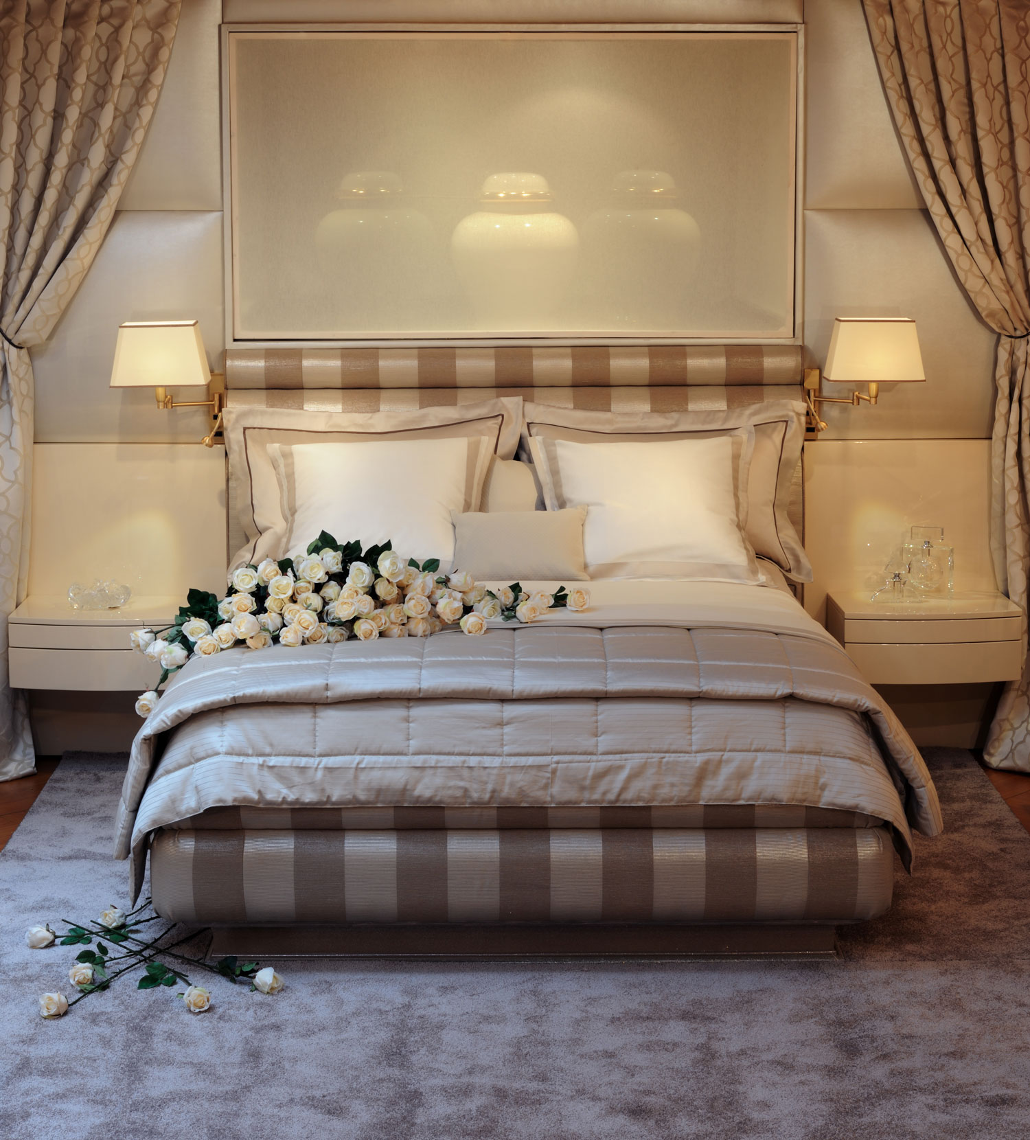 bedroom-beautiful bed- luxury furniture Madélia -  paris 