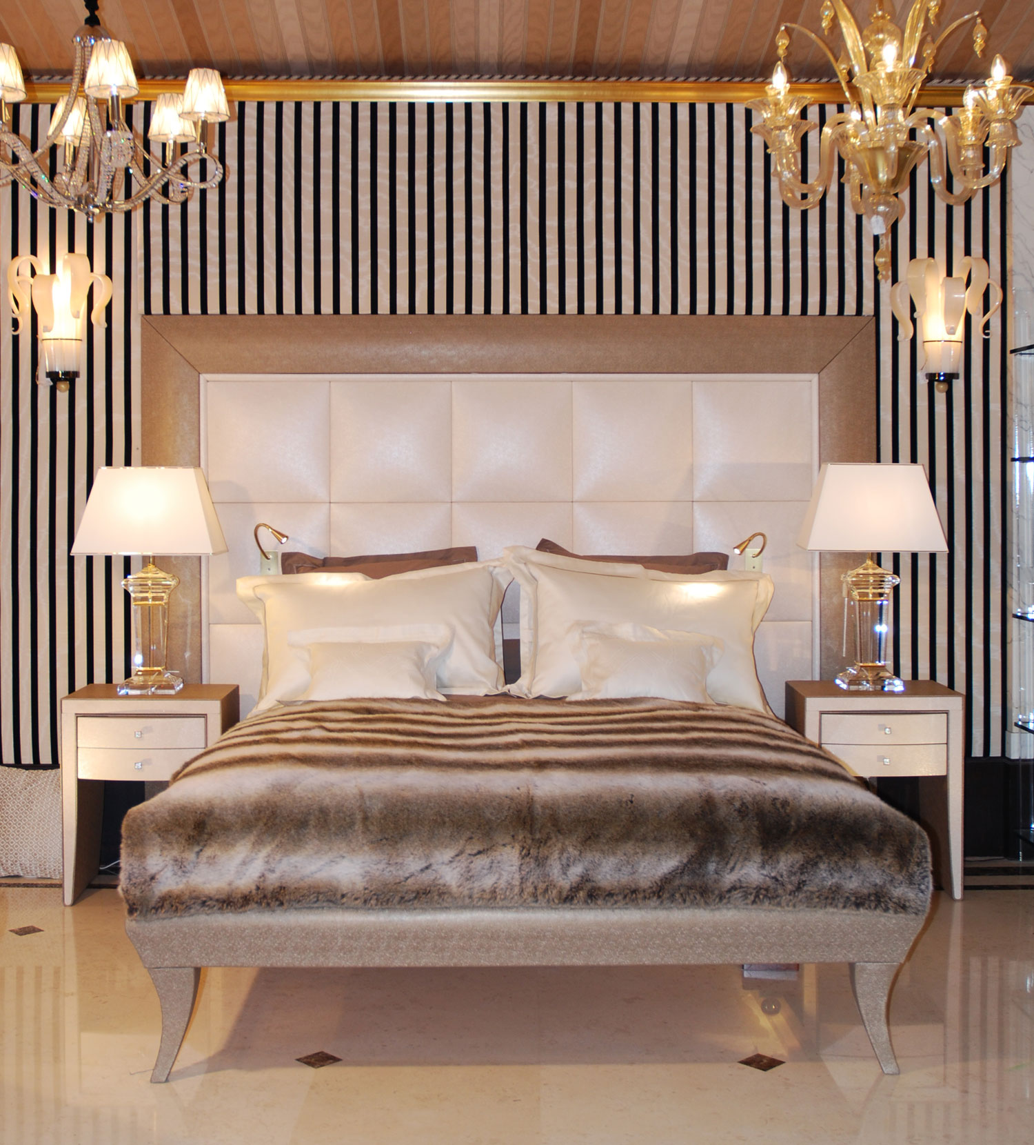 Luxury bedroom furniture - Madelia Paris
